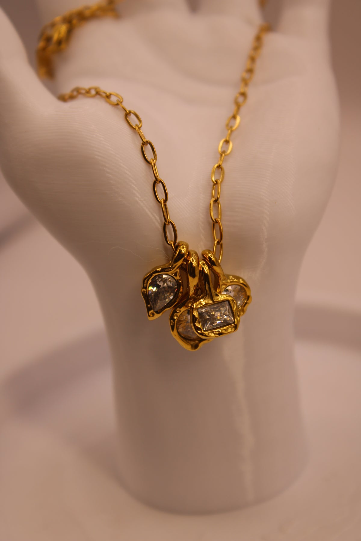 Amaris Necklace