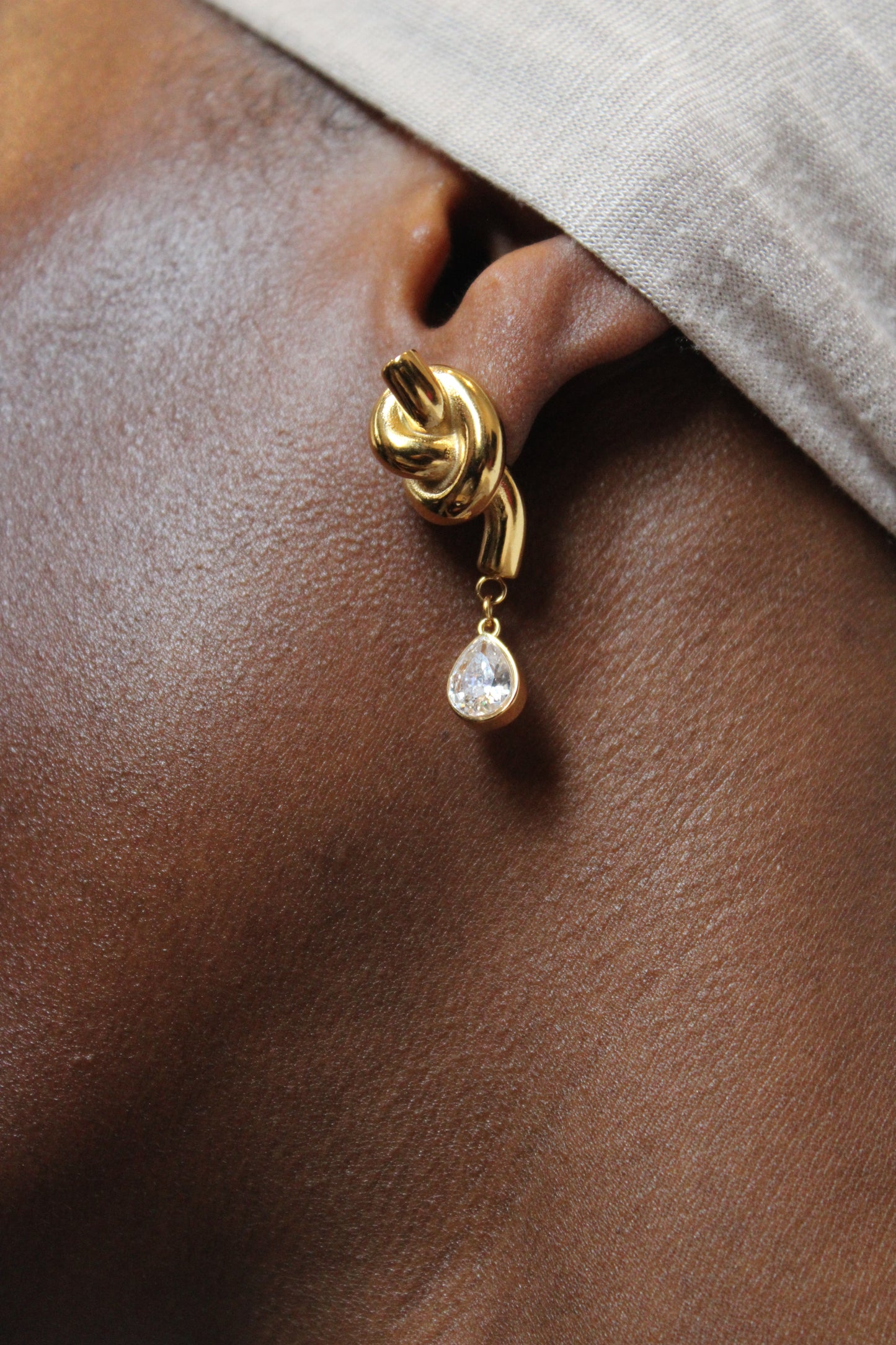 Lyra earring and necklace set
