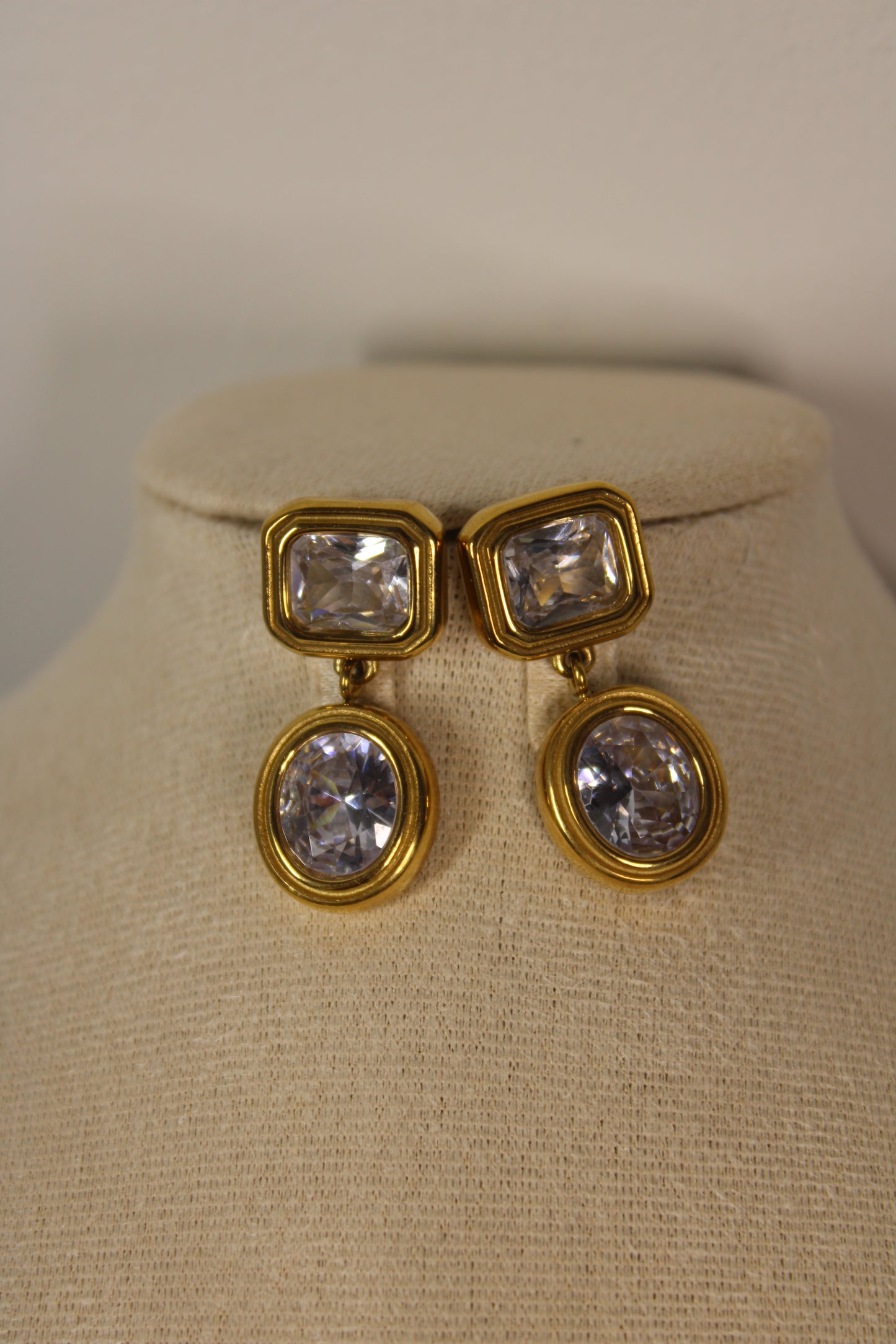 Naia Earrings