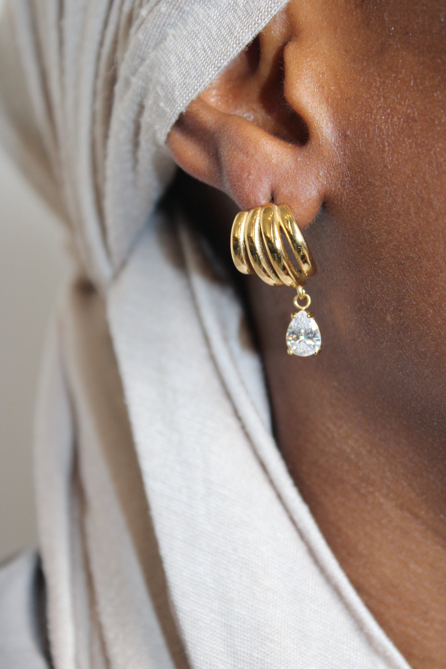 Sola Drop Earring